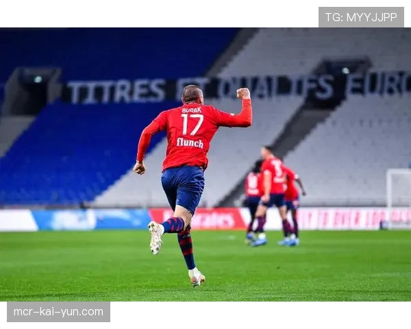 战术复盘：摩纳哥如何通过高位逼抢限制里尔进攻组织